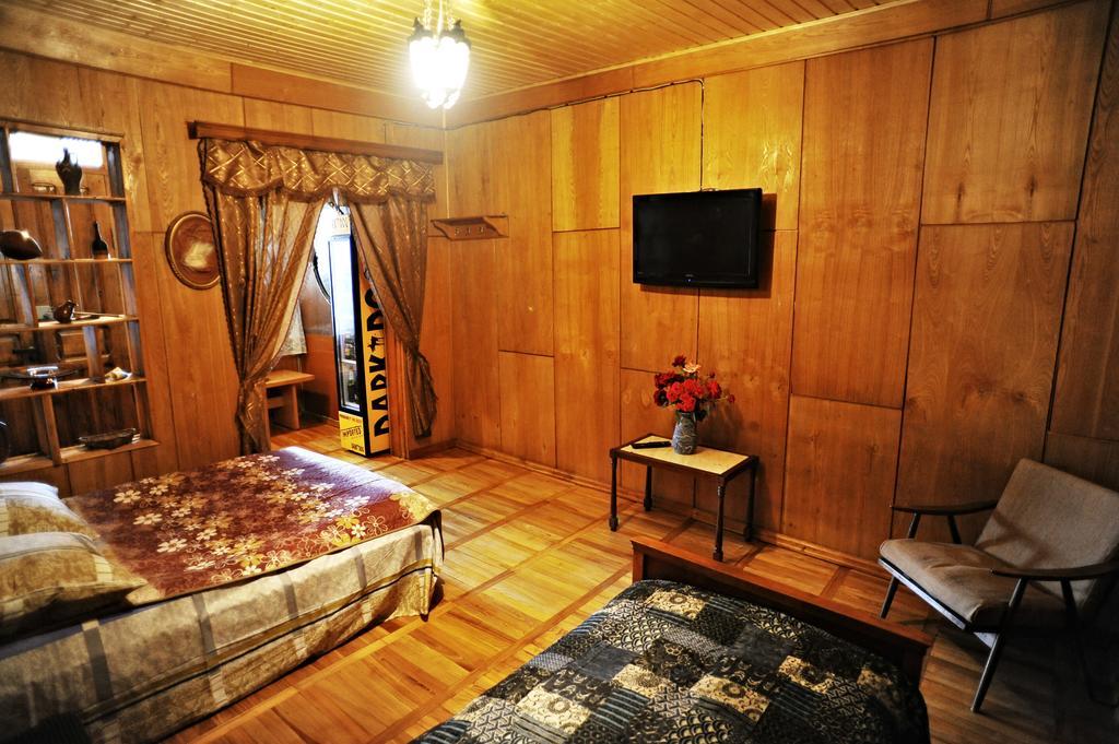 Guest House Gege Tbiliszi Szoba fotó