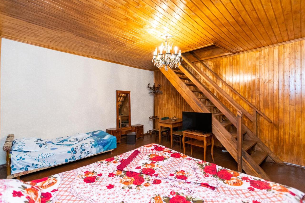 Guest House Gege Tbiliszi Kültér fotó