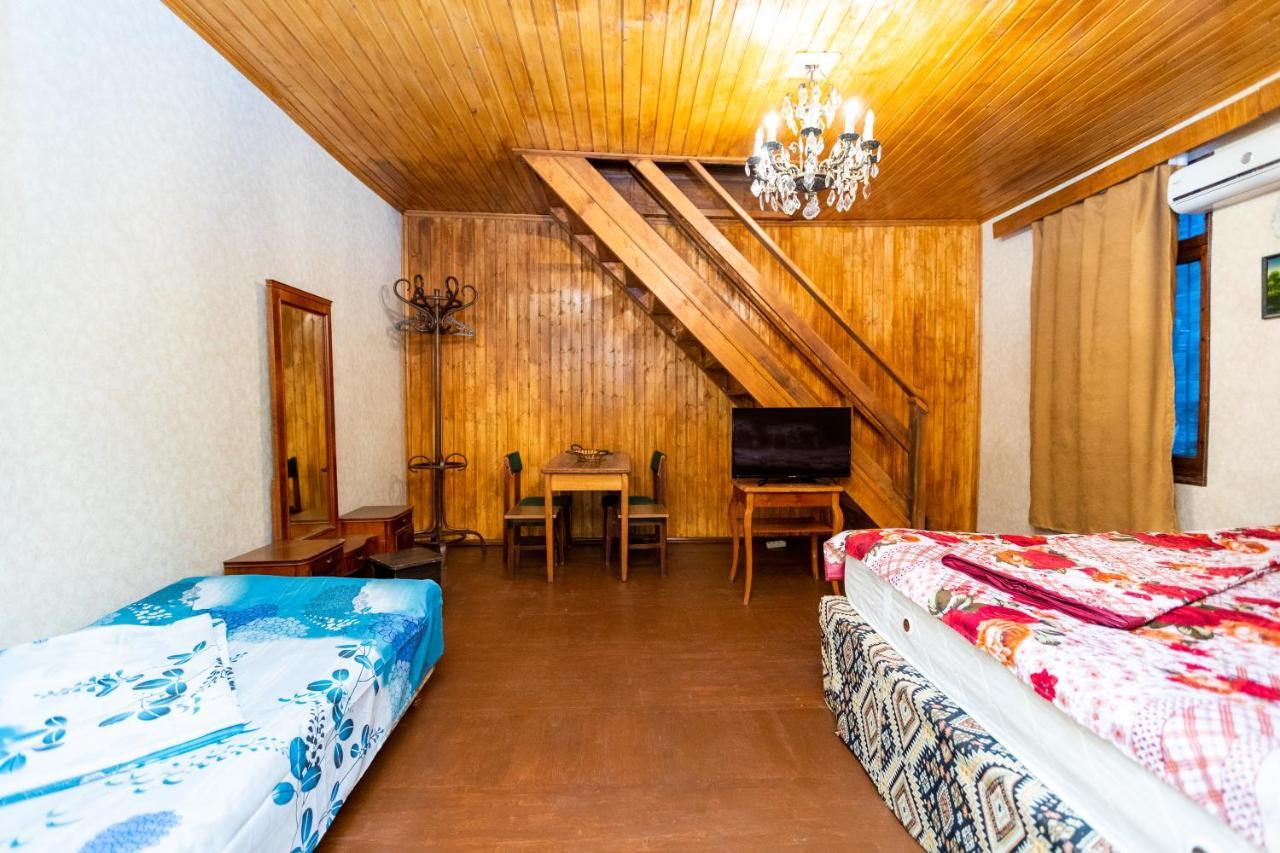 Guest House Gege Tbiliszi Kültér fotó